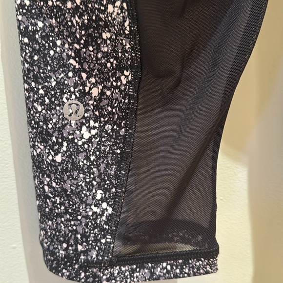 Lululemon black and white capris EUC - Picture 3 of 3